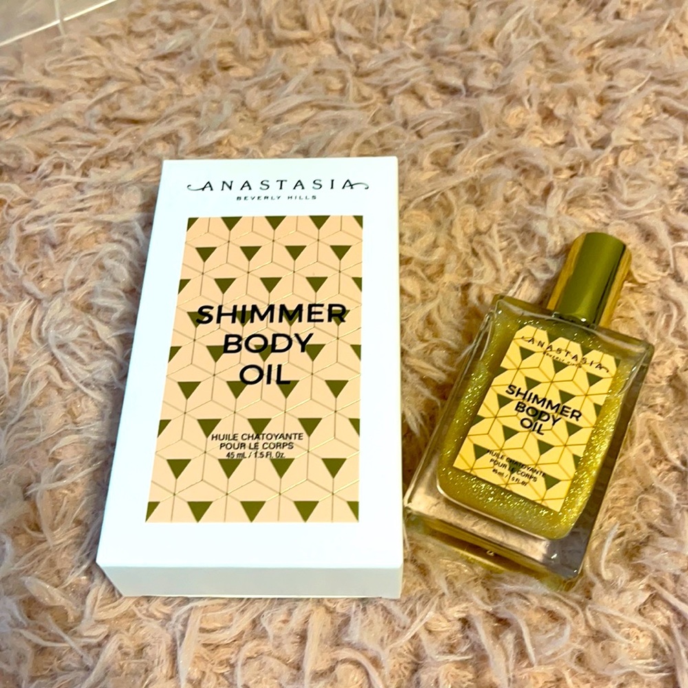 Anastasia Beverly Hills Shimmer body oil